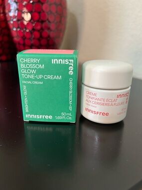 InnIsFree Cherry Blossom Glow Tone-Up Cream 50 ml